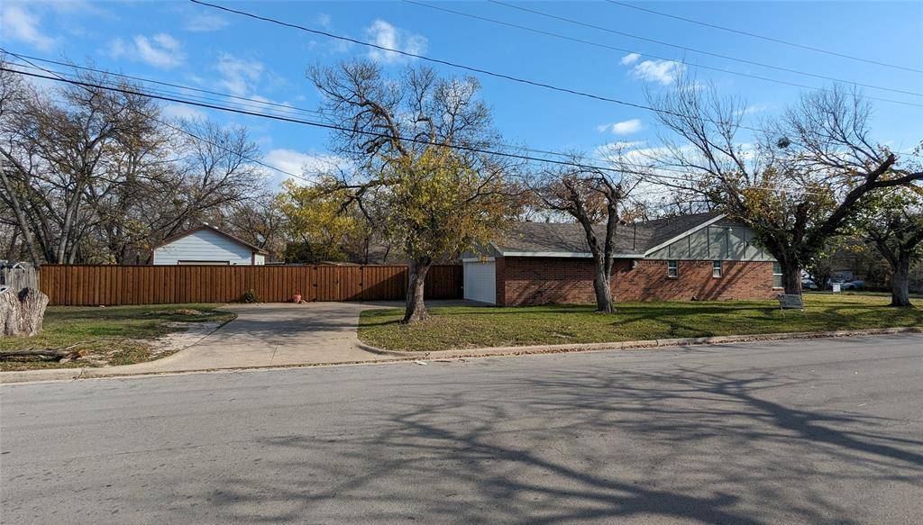 White Settlement, TX 76108,8144 Raymond Avenue