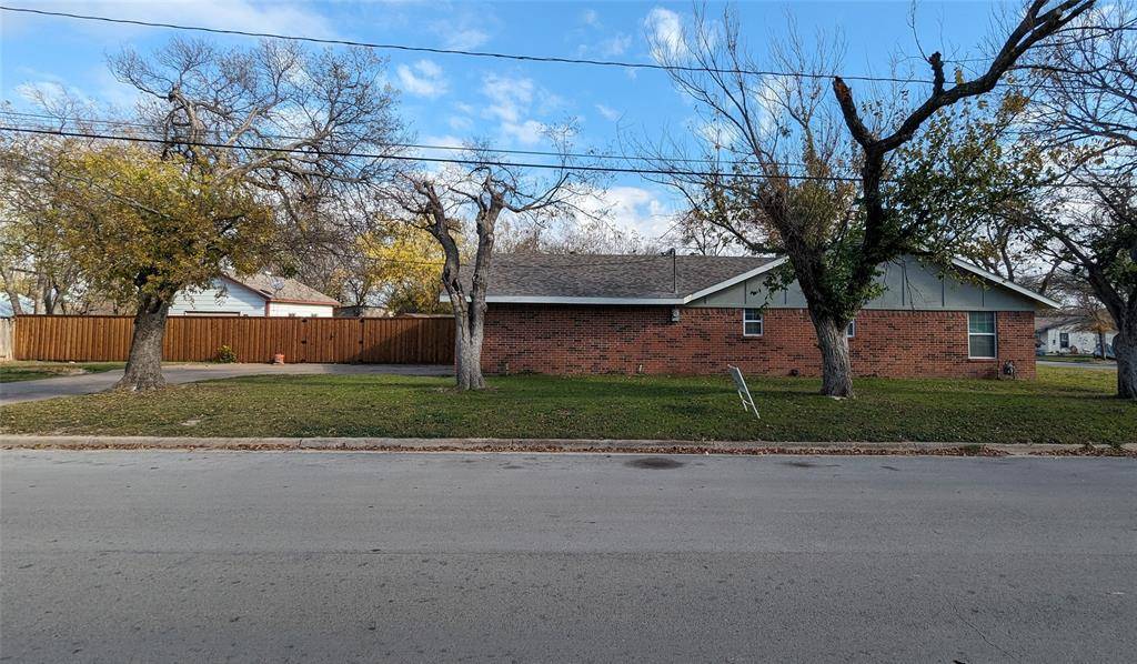 White Settlement, TX 76108,8144 Raymond Avenue