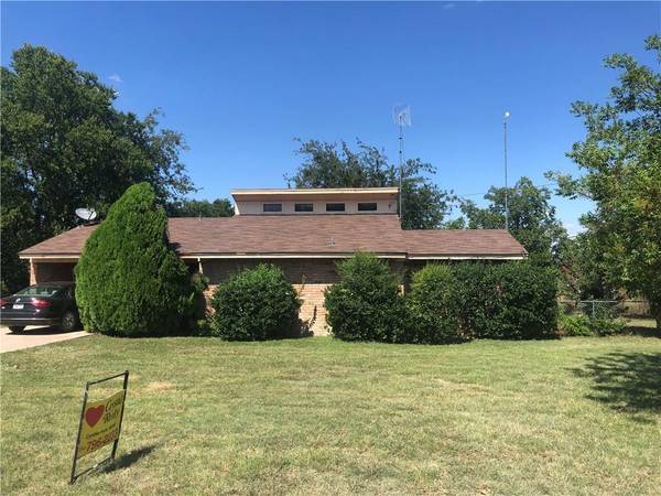 909 N Pecan, Hico, TX 76457