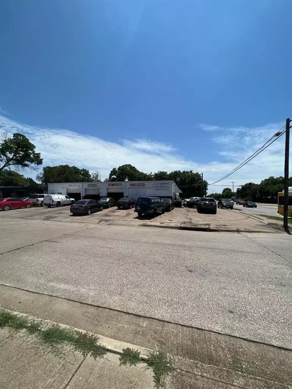 Garland, TX 75040,1106 S 1st Street