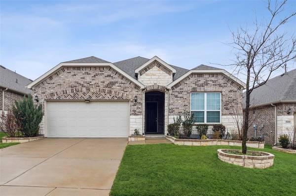 2812 Gillingham Lane, Mckinney, TX 75071