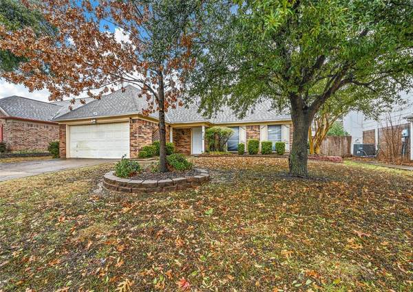 4124 Hathaway Drive, Grand Prairie, TX 75052