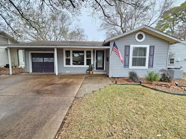 1218 Sycamore Avenue, Corsicana, TX 75110