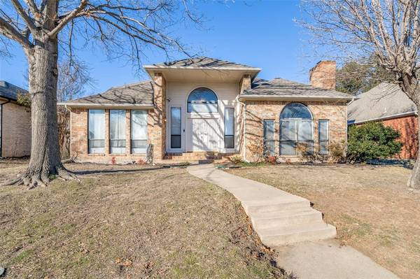 4225 North Cliff Drive, Carrollton, TX 75010