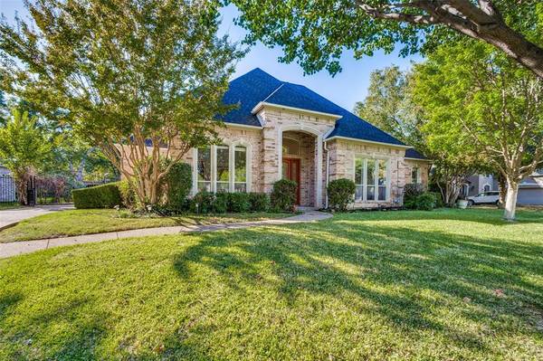 606 Lorraine Drive, Southlake, TX 76092