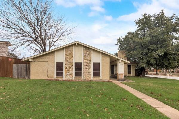 2039 Statler Drive,  Carrollton,  TX 75007