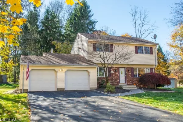 10 Hidden Glen Rd, Washington Twp., NJ 07853