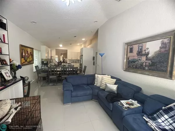 Deerfield Beach, FL 33442,4516 SW 12th Court