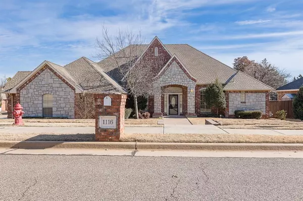 1116 Outabounds Drive, Edmond, OK 73034