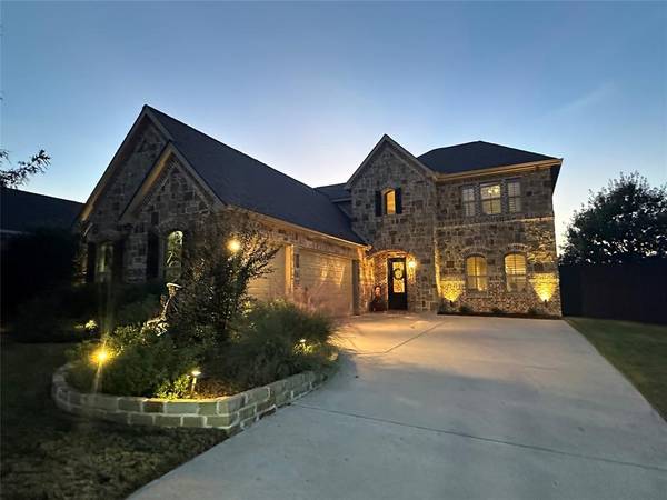 2803 Spring Hollow Court, Highland Village, TX 75077