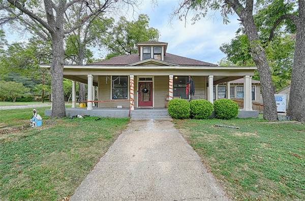 408 W Decatur Street, Ennis, TX 75119