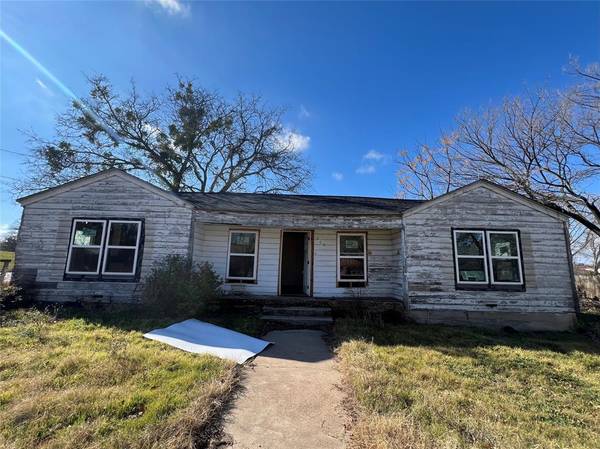 508 S Elm Street, Weatherford, TX 76086