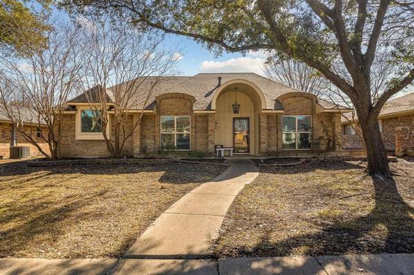 414 Dinalynn Street, Mesquite, TX 75149