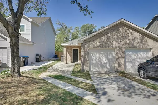 2028 Brookes Street, Fort Worth, TX 76105