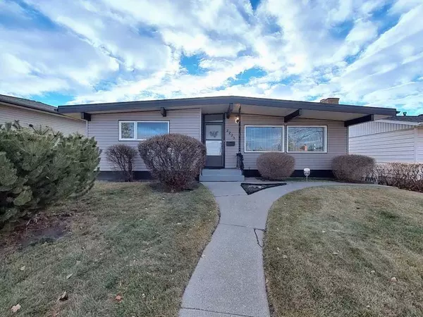 Calgary, AB T2E 5Y7,2223 Munro DR NE