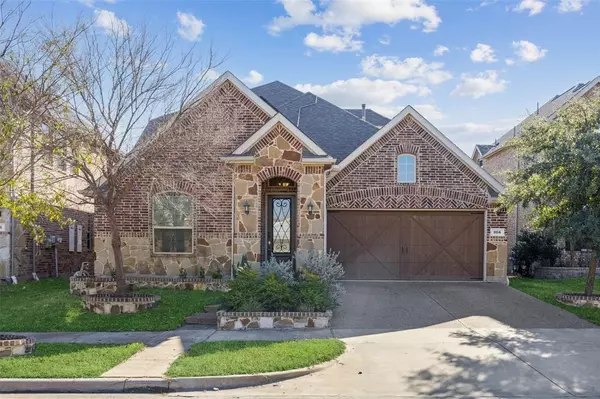 804 Duckett Drive,  Euless,  TX 76039