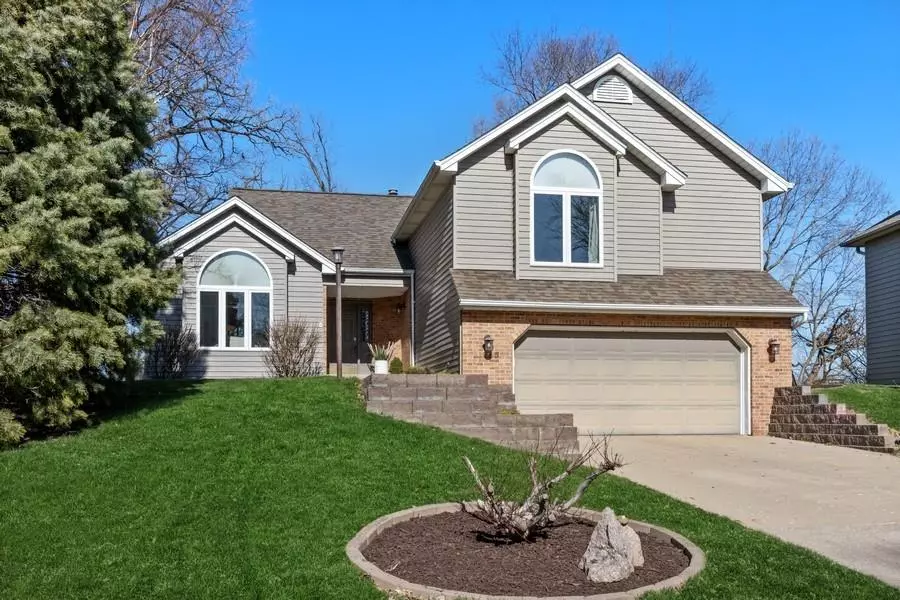 1945 Brown Deer Trail, Coralville, IA 52241