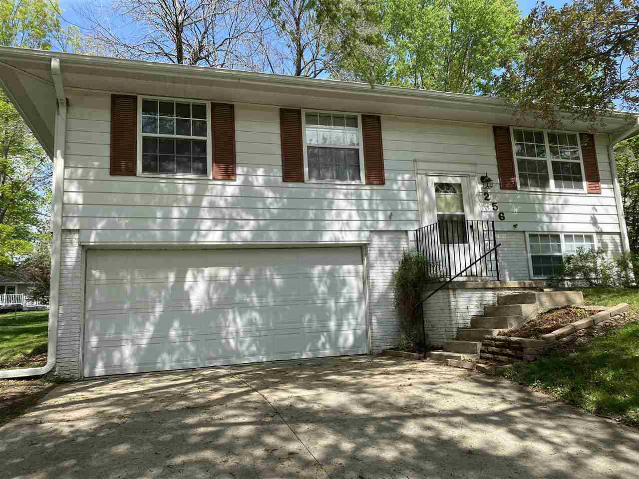 256 Amhurst St, Iowa City, IA 52245