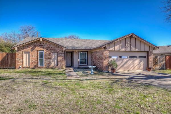 1504 Valley Trail, Mesquite, TX 75149