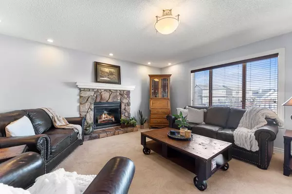 Airdrie, AB T4B 3N1,363 Sagewood PL SW