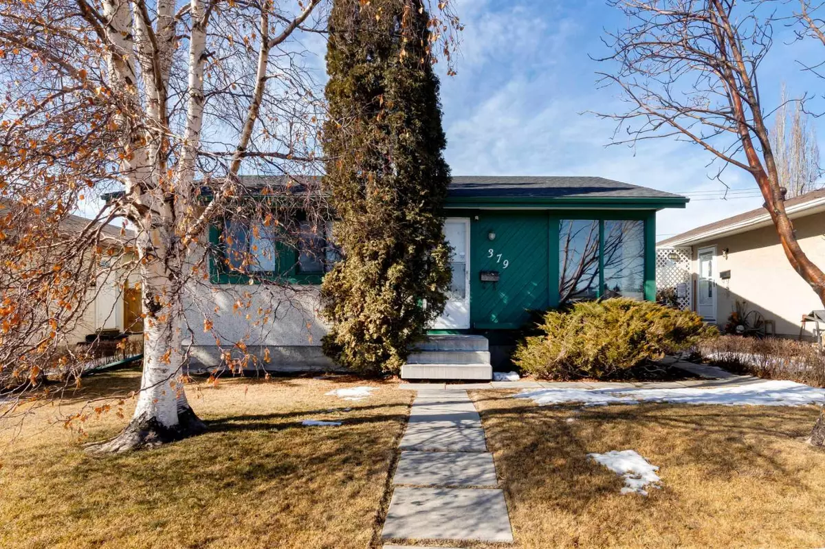 Calgary, AB T2A 5T6,379 Maitland CRES NE