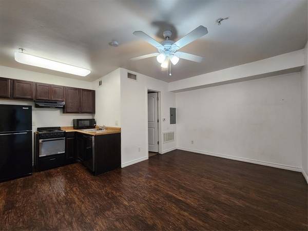 9829 Walnut Street #307, Dallas, TX 75243