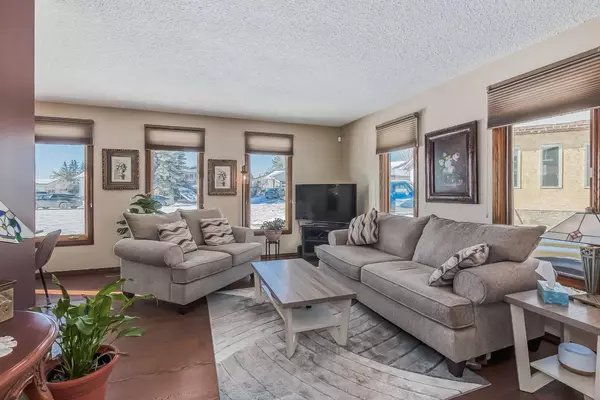 Red Deer, AB T4P 2M2,8 Goard Close