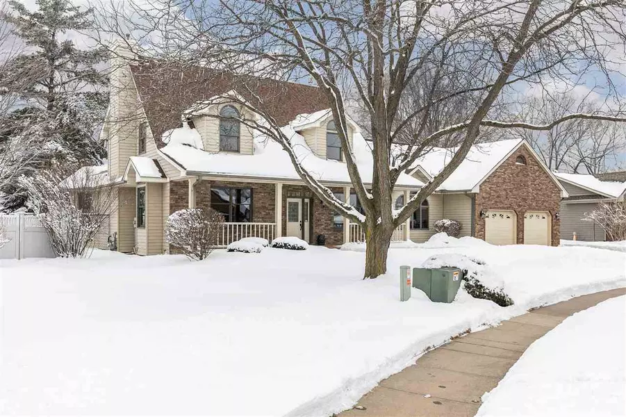 1708 Brown Deer Trce, Coralville, IA 52241