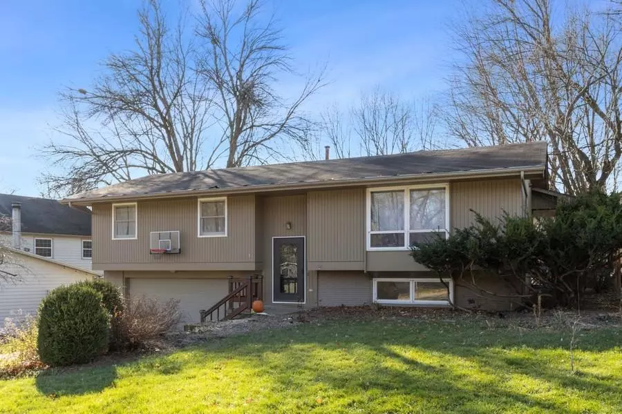 3 Mount Vernon Ct, Iowa City, IA 52245