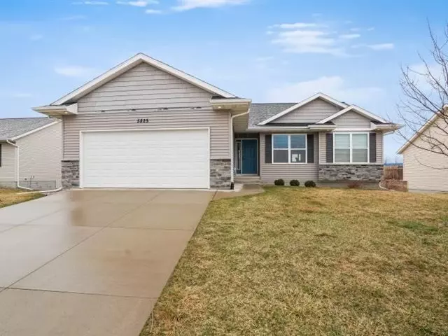 5825 Hamm Drive, Marion, IA 52302