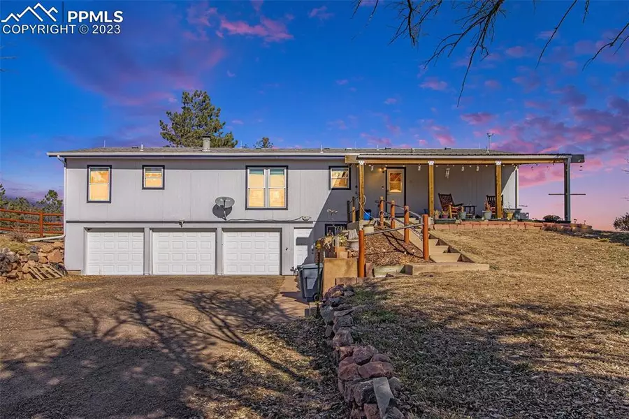 8076 High Plains CIR, Elizabeth, CO 80107