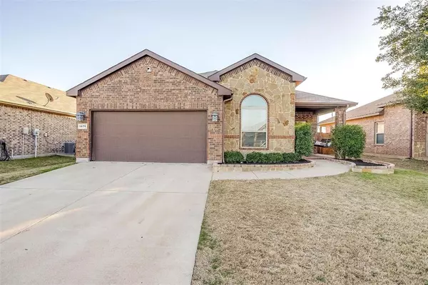 1076 Doe Meadow Drive, Fort Worth, TX 76028