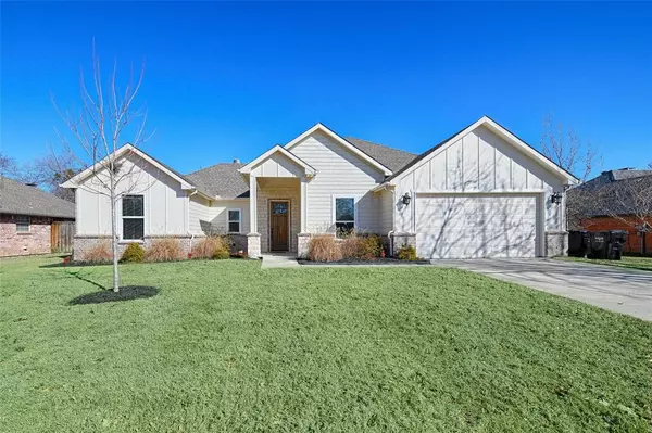 Greenville, TX 75402,522 Highland Oaks Drive