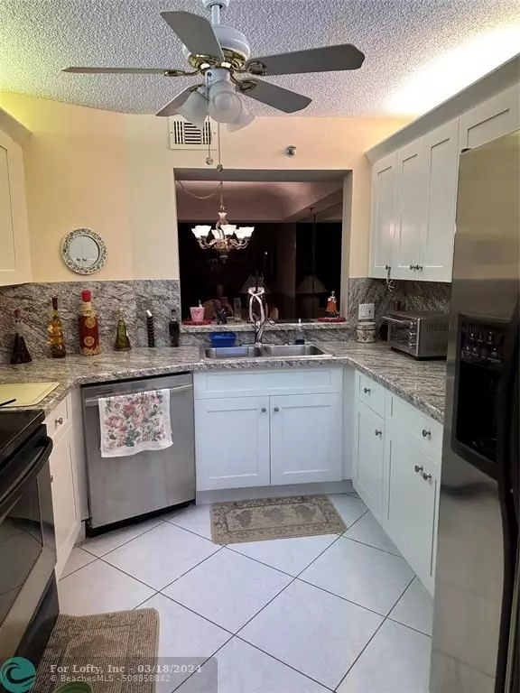 Boca Raton, FL 33428,9260 SW 14th St  #2304