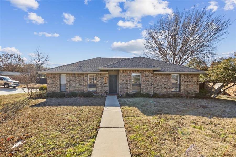 225 Pinyon Lane, Coppell, TX 75019