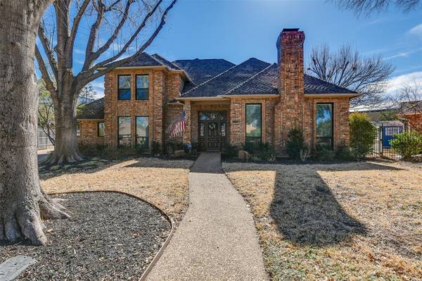 2502 Mandy Way,  Arlington,  TX 76017