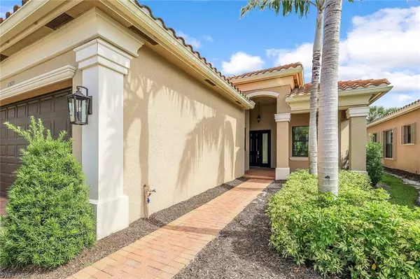 Naples, FL 34109,13644 Mandarin CIR
