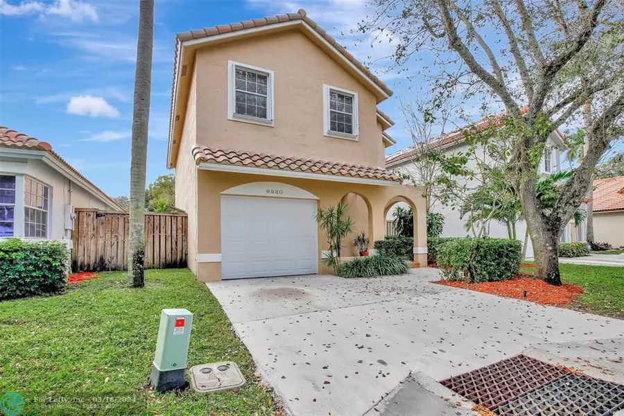 9980 NW 5th Ct, Plantation, FL 33324