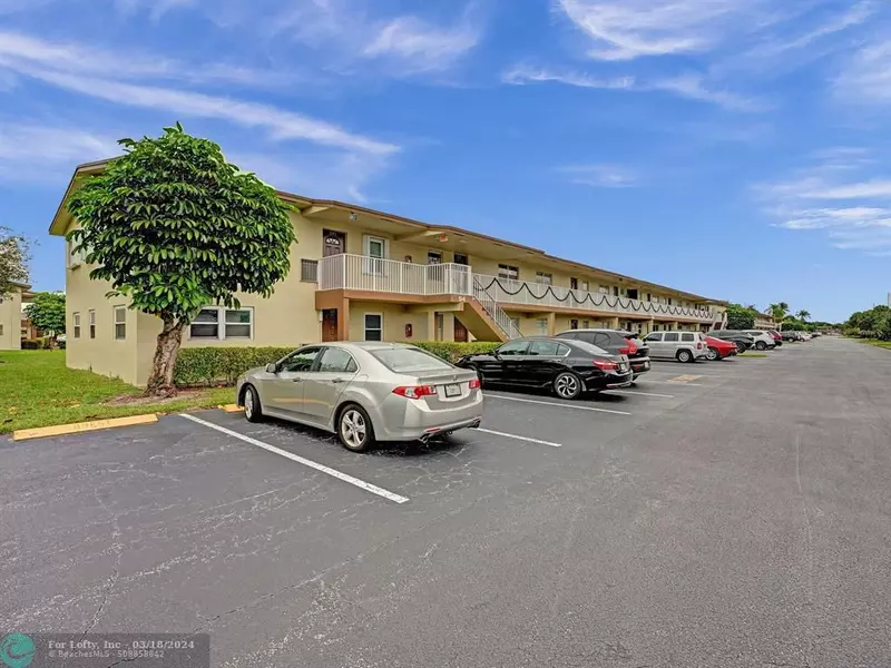 7855 W Atlantic Blvd  #106, Margate, FL 33063