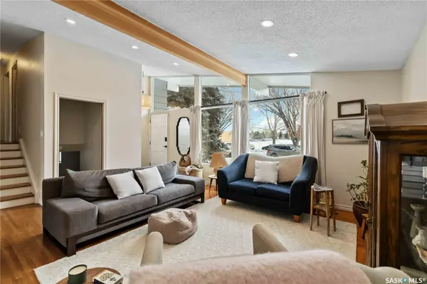 Saskatoon, SK S7J 2E8,2104 Preston AVENUE S