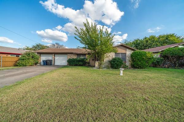 5617 Comer Drive, Fort Worth, TX 76134