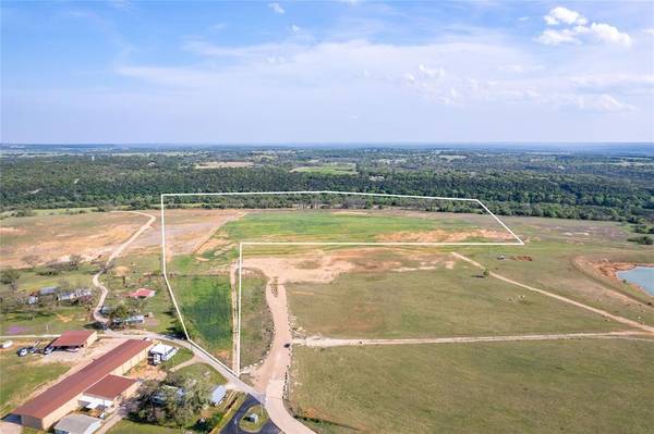 Rainbow, TX 76077,1152 County Road 317