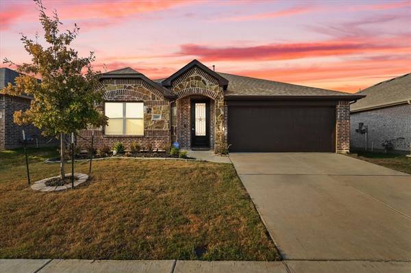 1105 Nighthawk Trail, Alvarado, TX 76009