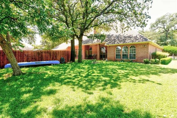 1540 Spinnaker Lane, Azle, TX 76020