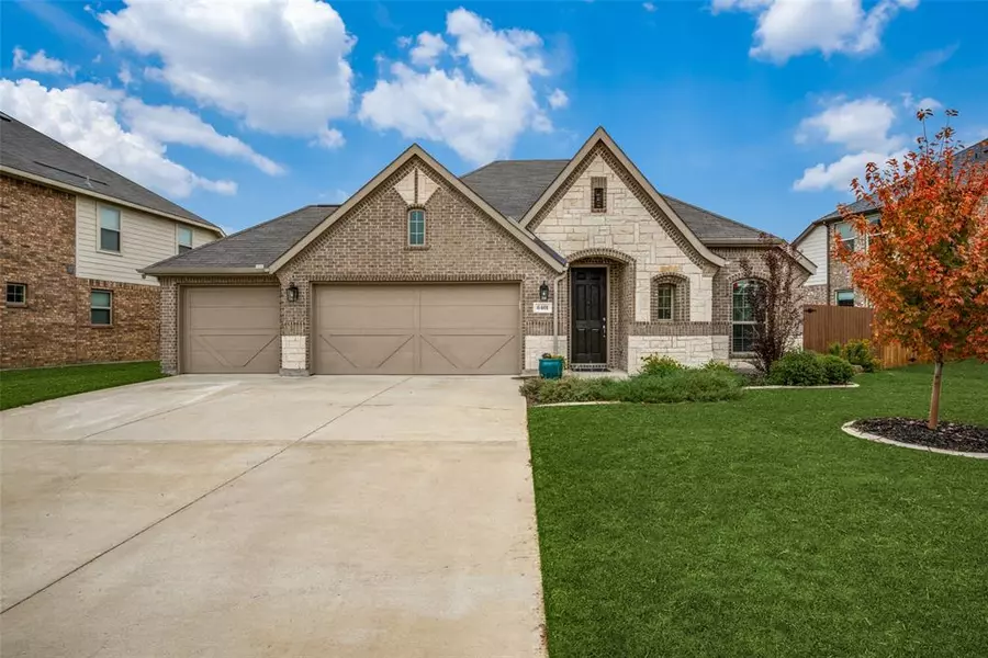 6401 Meandering Creek Drive, Denton, TX 76226