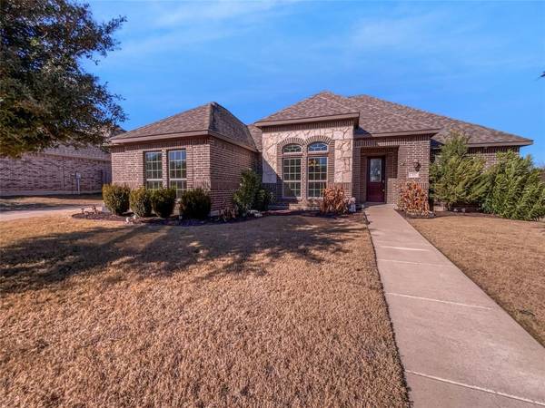 313 Abel Drive, Glenn Heights, TX 75154