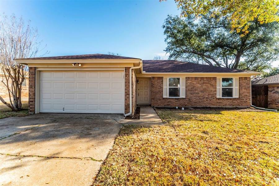 5909 Twin Willows Drive, Arlington, TX 76017