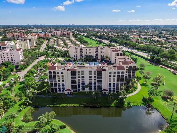 Boca Raton, FL 33433,7582 Regency Lake Drive  #601