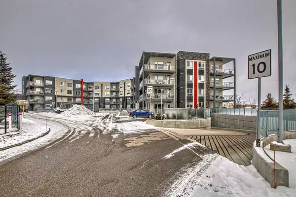 Calgary, AB T3H 6A7,8530 8A AVE SW #410