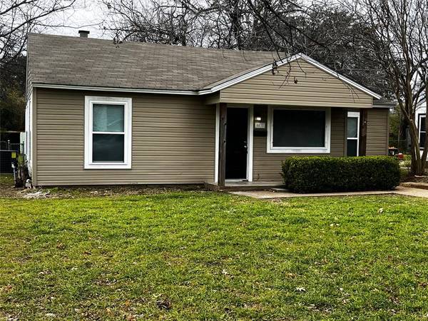 5032 Cedar Hill Road, Fort Worth, TX 76116